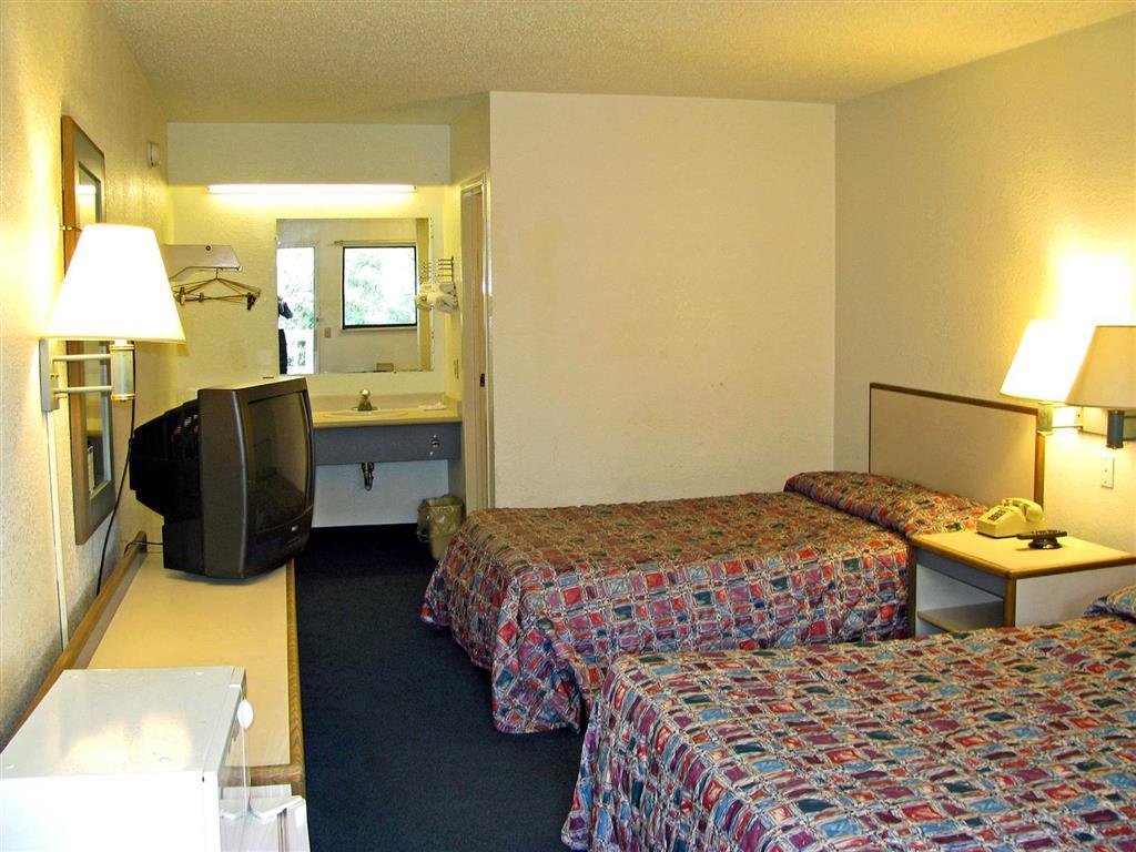 Days Inn By Wyndham Cincinnati I-71 Silverton Zimmer foto